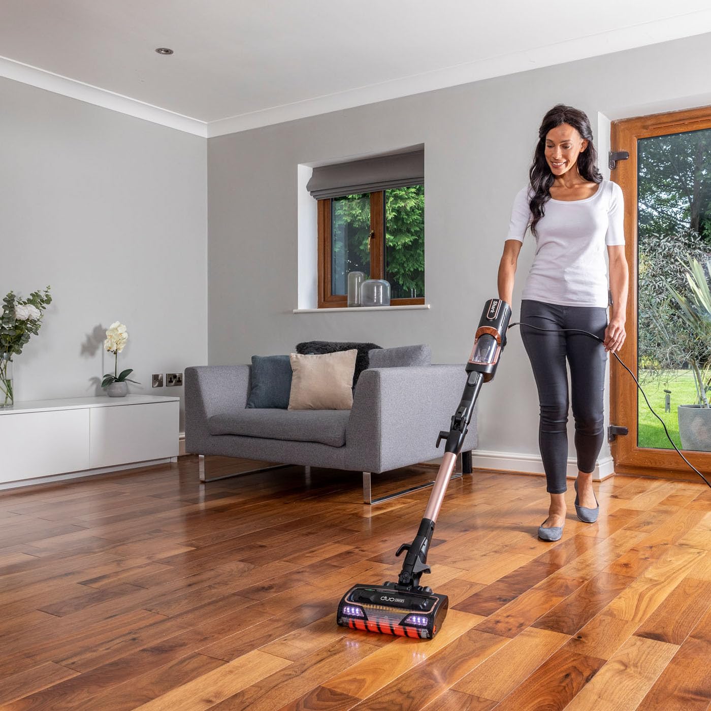 Shark HZ500EUT, Corded Stick Vacuum, Kabelgebundener Reiniger Roségold, 450 W, 0.3 liters, 80 Dezibel